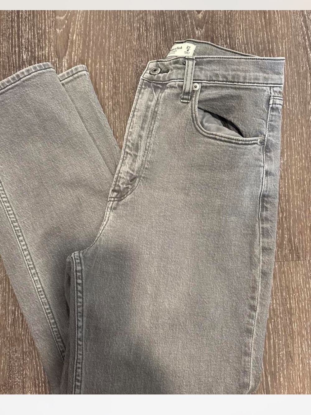 Abercrombie & Fitch Men’s Ankle Straight Jeans - Light Gray Wash - Picture 2 of 2